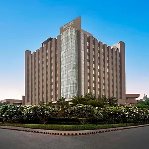 ***** Hotel Doubletree By Hilton Gurugram Baani Square India