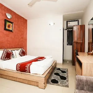 *** Hotel Om Paradise Near Igi Delhi Airport India