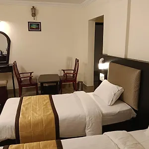 Malanadu Tourist **** Hosdrug